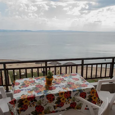 Elena נאה פוטידאה