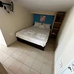 Elena Apartmán