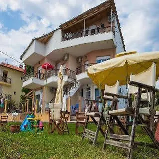 Apartamento Elena Nea Poteidaia